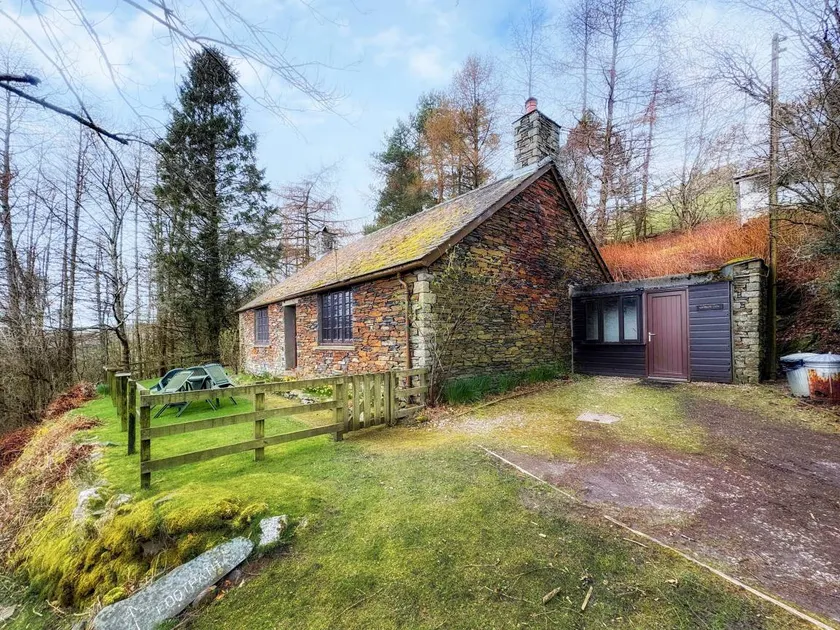 Cottage avec jardin - Image 1