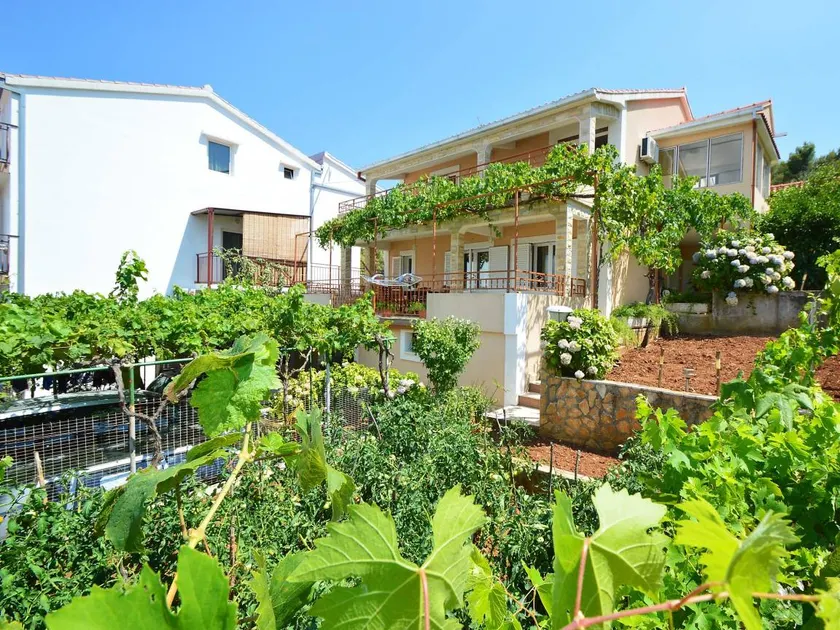 Magnífico apartamento vacacional con terraza | Vistas al mar - Image 1