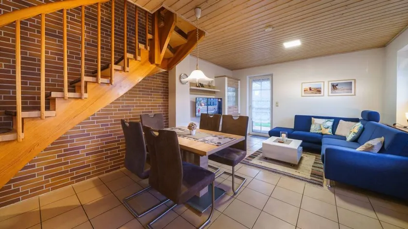 Holiday home with garden, terrace & BBQ - Image 1