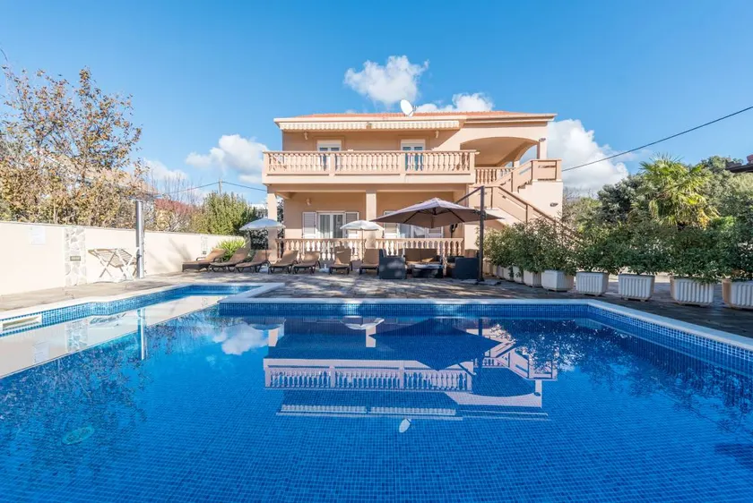 Ferienhaus Lolita mit Pool - Image 1