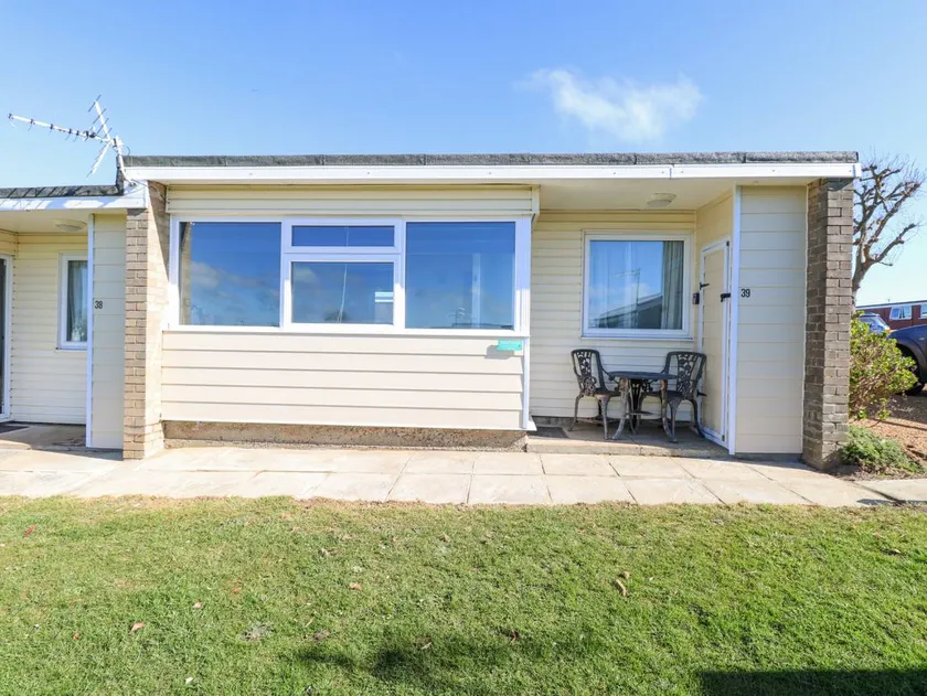 Family-friendly pleasant cottage with garden | Pets are welcome - Image 1