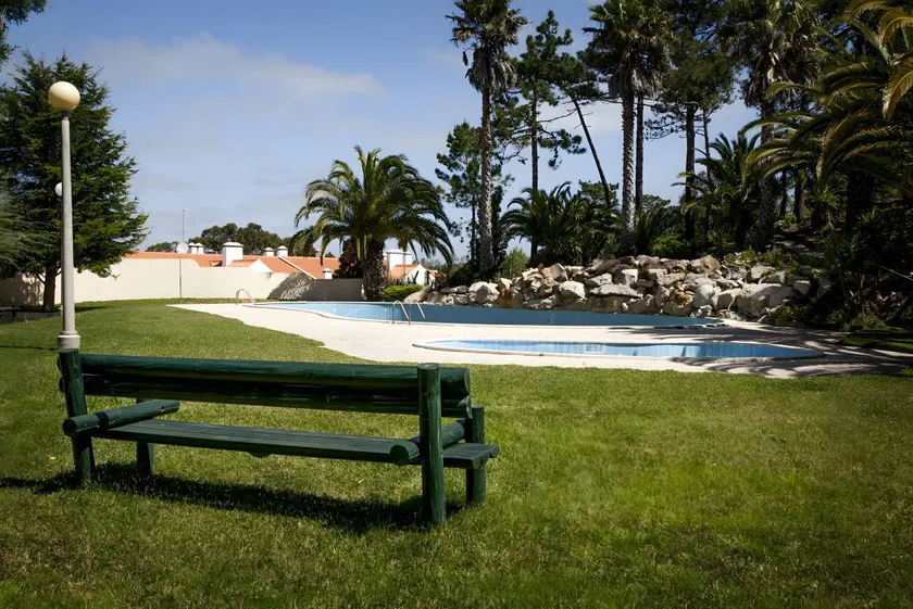 Familienfreundliche Villa mit Terrasse, Grill und Pool | Perfekt für die Arbeit von Zuhause - Image 1