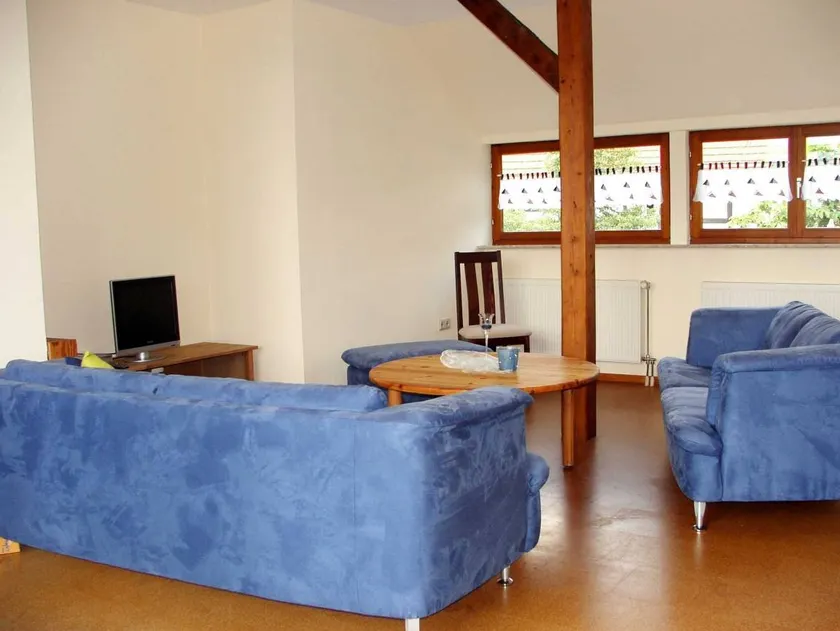Apartamento vacacional con barbacoa y jardín | Vistas al jardín - Image 1
