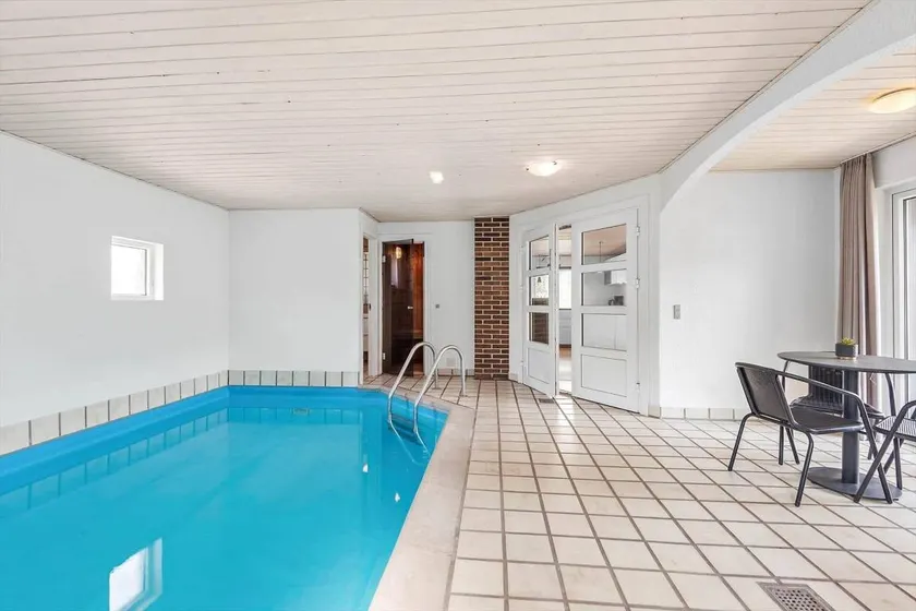 Fully equipped house with hot tub, sauna & BBQ | Pets are welcome - Image 1