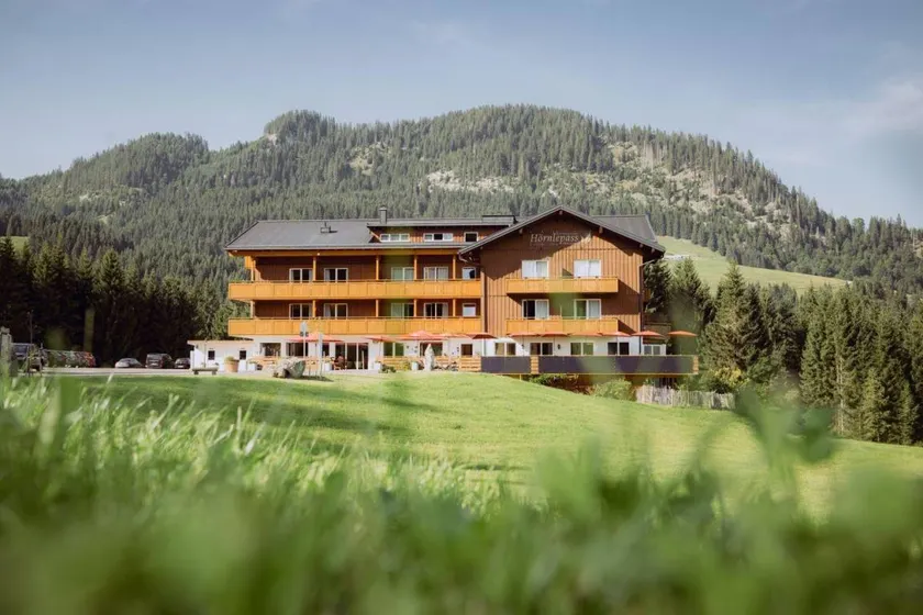 Holiday apartment with barbeque, sauna & terrace | Mountain view - Image 1