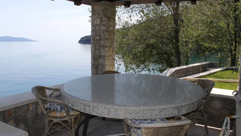 Apartment with BBQ & terrace | Sea view | Beach nearby - Image 1
