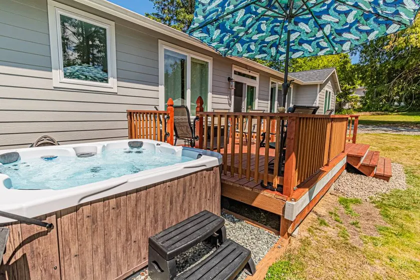 Wildwood West Beach Retreat - Image 1