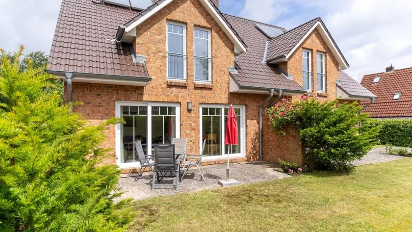 Maison avec terrasse - Image 1