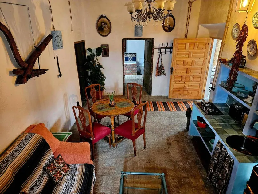 Castello adatto alle famiglie con piscina, barbecue e idromassaggio | Vista sulla città | Sono ammessi animali domestici - Image 1
