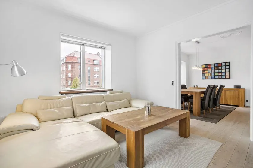 Apartment - Sleeps 4 - Harbour Views - Parking - Image 1