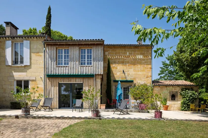 Le Clos de la Capelle – Charm & Comfort in Libourne, Private Garden and Spacious Areas for 8 People - Image 1