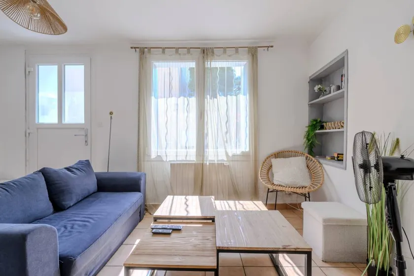 House | Perfect for remote work - Image 1