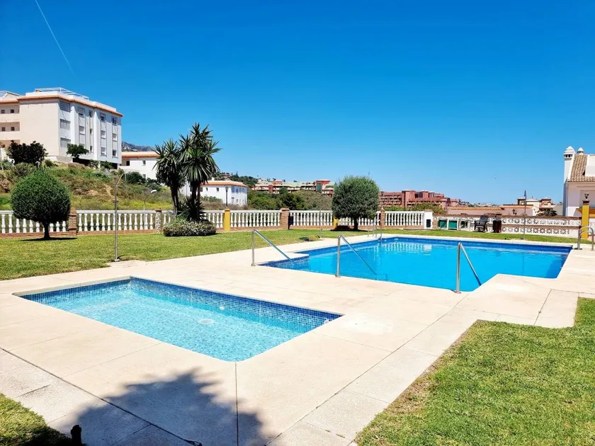 Great Townhouse 400m from the Beach with Sea View, Wi-Fi and Air Conditioning - Image 1
