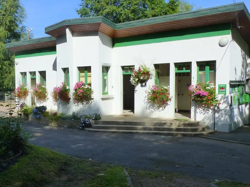 Cabin with terrace - Image 1