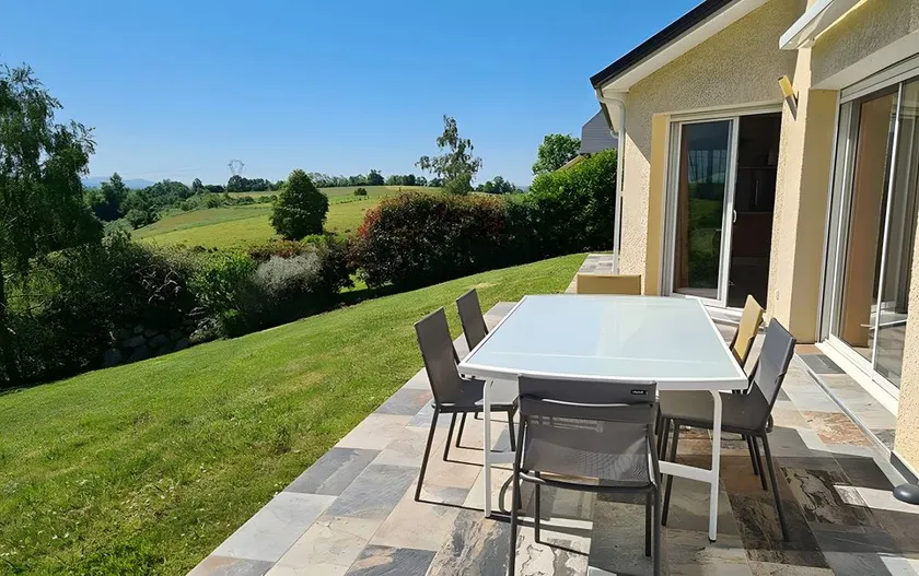 Fully equipped big cottage with terrace & garden | Garden view | Suitable for remote work | Pets are welcome - Image 1