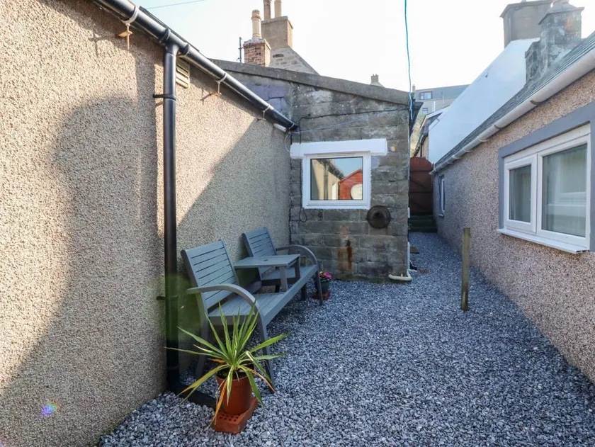 Family-friendly beautiful cottage with garden | Beach view | Pets are welcome - Image 1