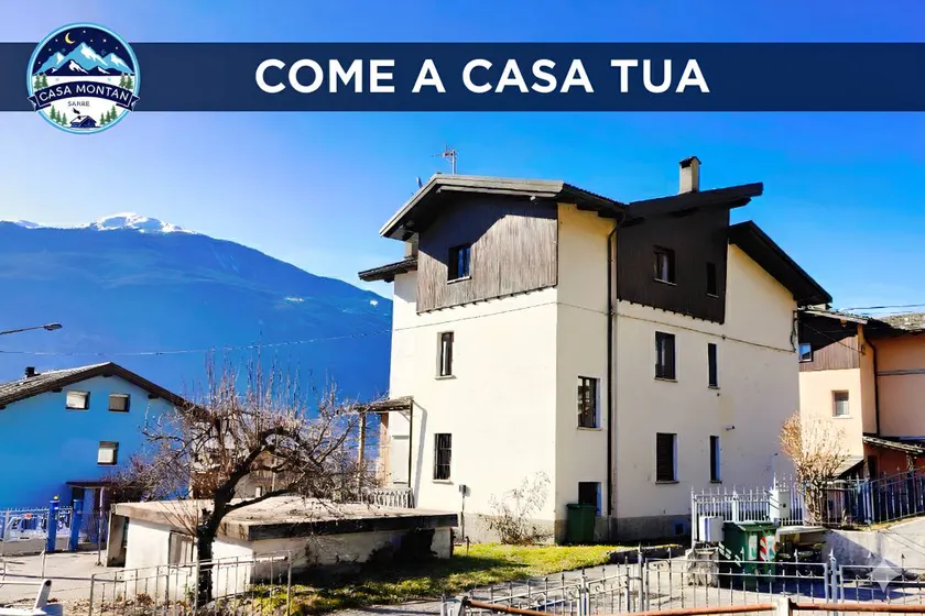 Charming Mountain Retreat in Montan-Angelin-Arensod, Aosta Valley - Image 1