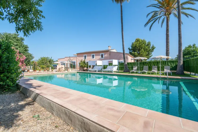 Finca with terrace, garden & pool | Mountain view - Image 1