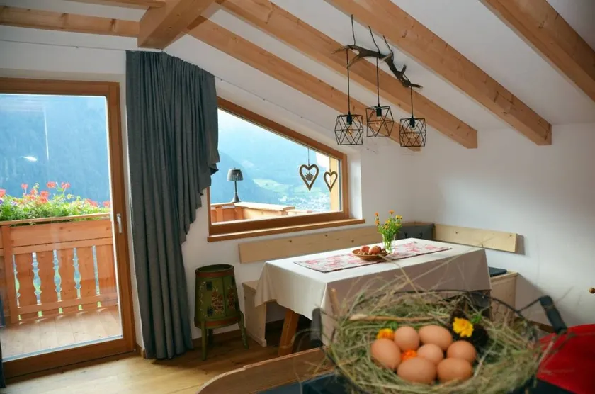Apartment Wiesengrün mit Bergblick, Balkon und WLAN - Image 1