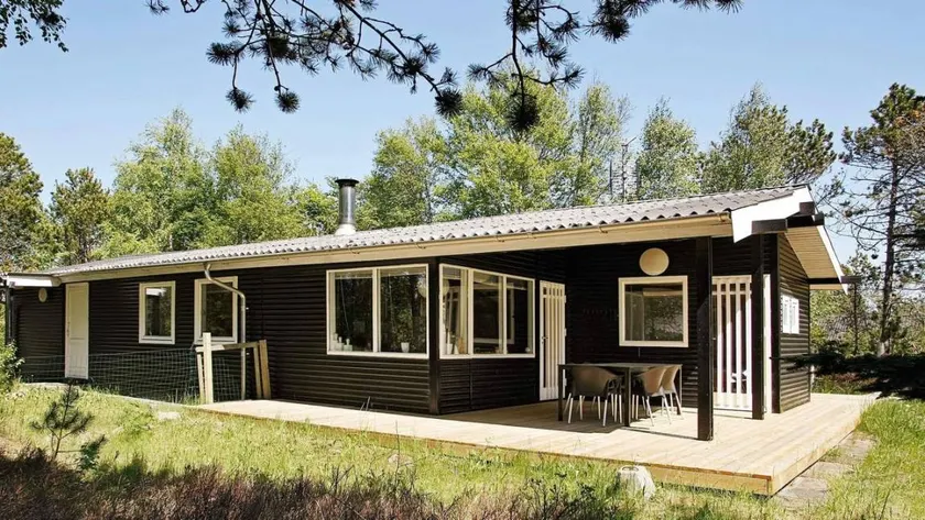 Charming house with terrace, sauna & barbecue | Close to the beach | Pets allowed - Image 1