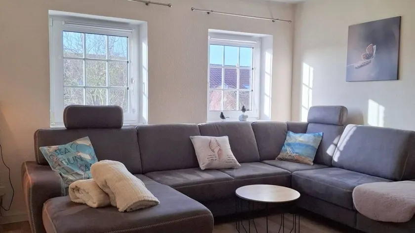 Fully equipped lovely holiday apartment with terrace | Pet-friendly - Image 1
