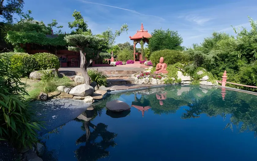 Nice holiday home with garden, barbeque & terrace | Mountain view | Pets allowed - Image 1
