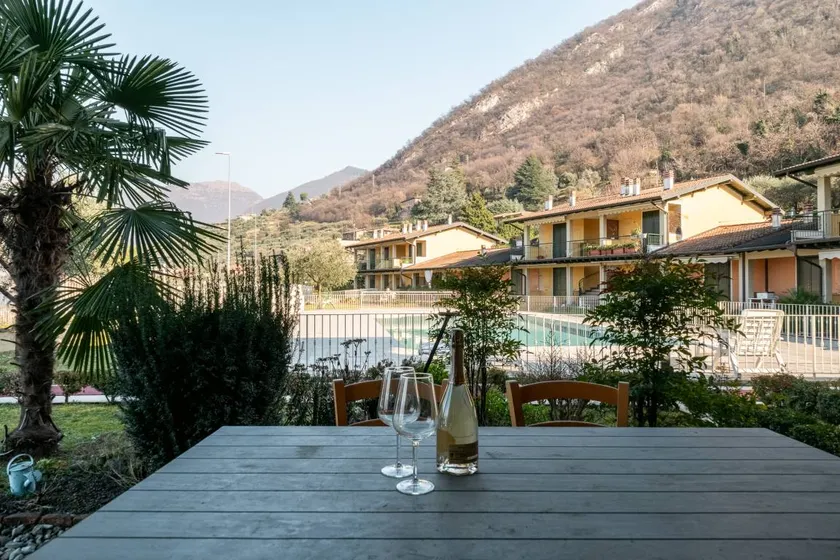 Holiday apartment with terrace, pool & garden | Lake view - Image 1