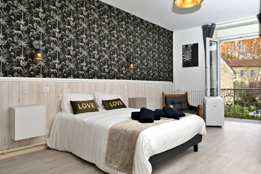 Zimmer 'Chambre 7' mit gemeinsamer Terrasse, WLAN und Klimaanlage - Image 1