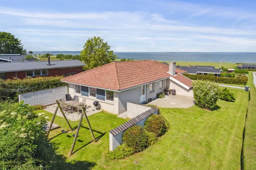 Family-friendly lovely house with garden, sauna & jacuzzi | Sea view | Pets allowed - Image 1