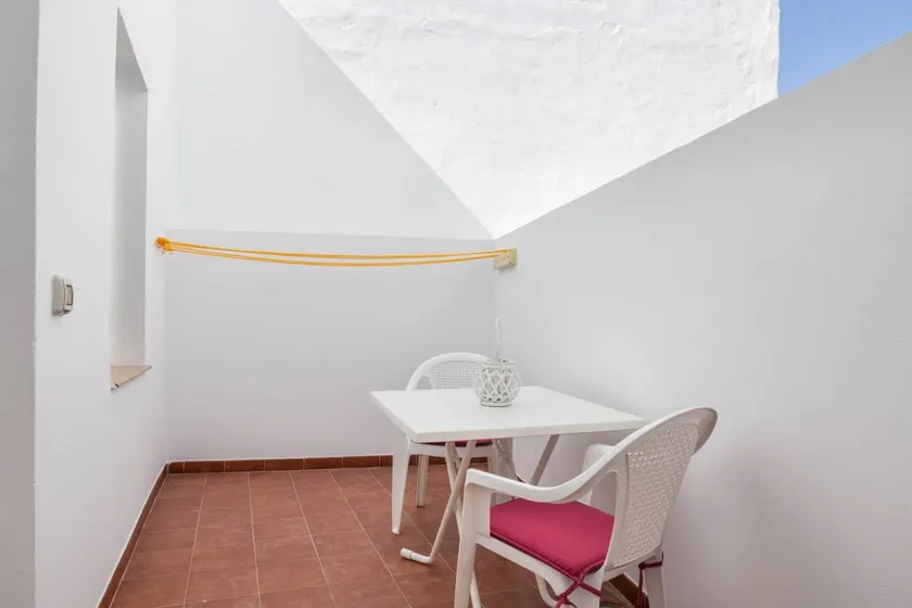 Merveilleux appartement avec terrasse | Plage à proximité - Image 1
