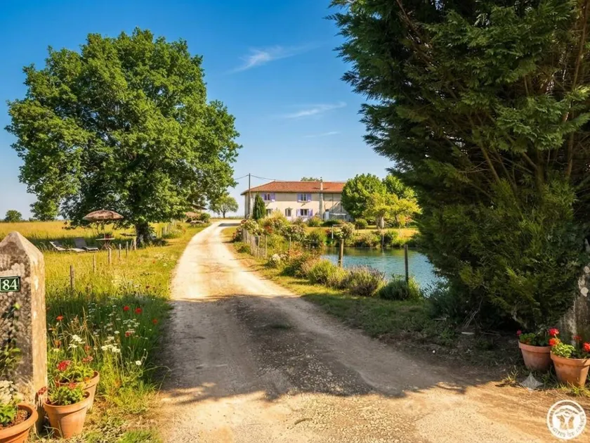 Gîte adatto alle famiglie con terrazza, giardino e barbecue - Image 1