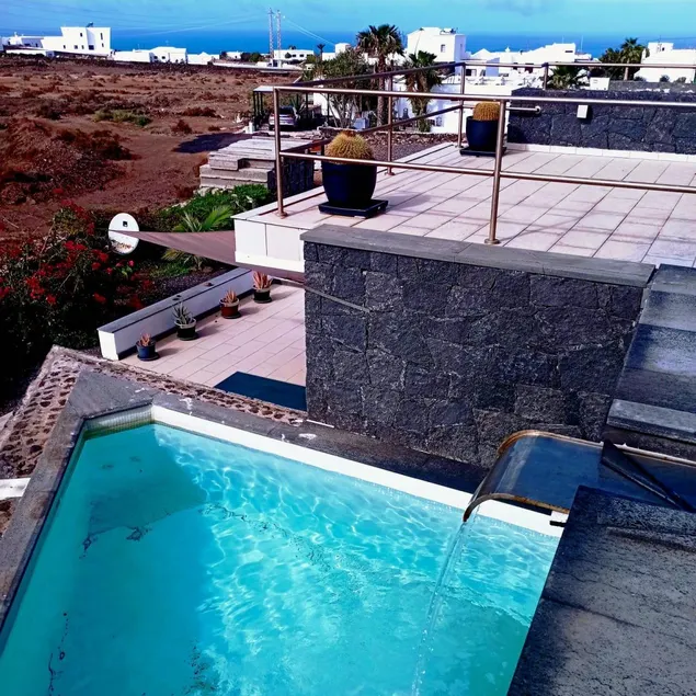 Villa avec internet haut débit, barbecue et terrasse | Vue lac | Idéale pour le télétravail - Image 1