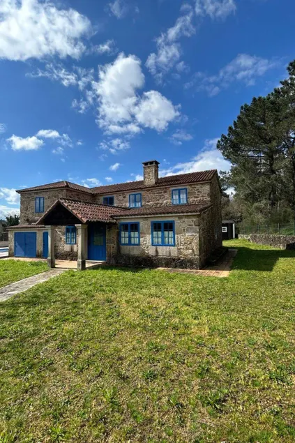 Holiday home with barbeque, garden & private pool | Nature view - Image 1