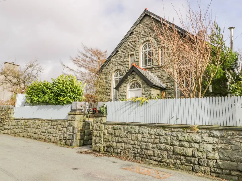 Family-friendly lovely cottage with garden | Dogs allowed - Image 1