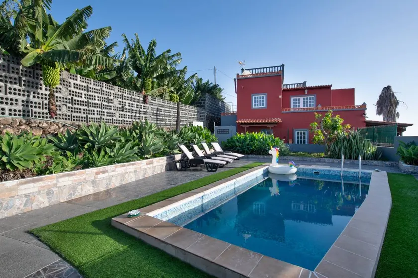 Ferienhaus mit Garten, Grill und privatem Pool - Image 1