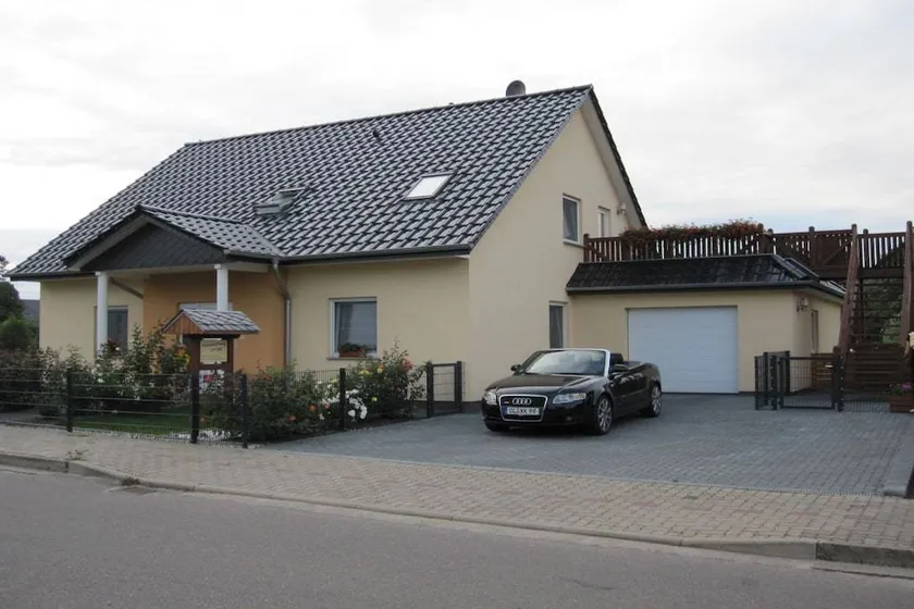 Casa vacacional con barbacoa y terraza - Image 1