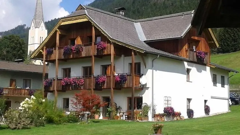 Apartment with garden & terrace | Lake view - Image 1