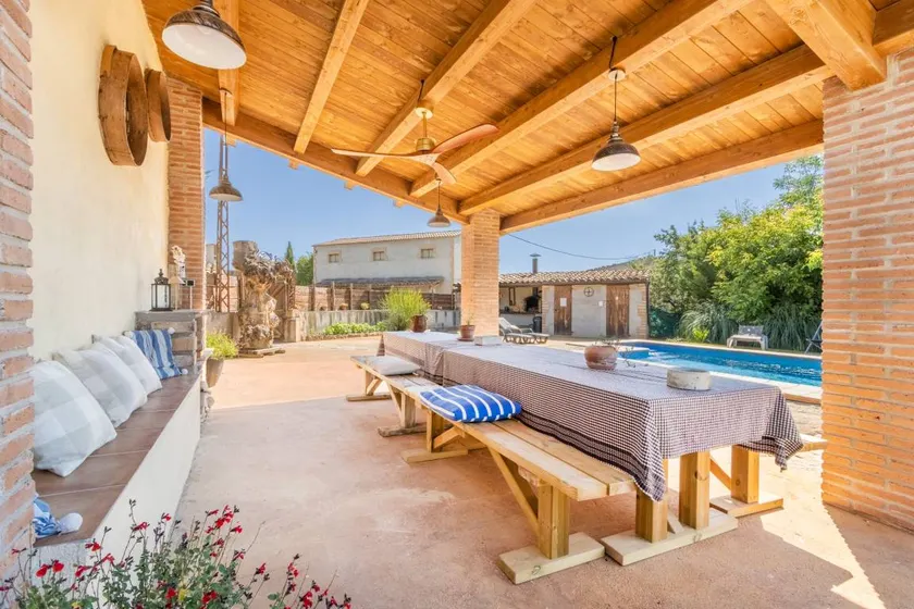 Cottage with fast internet, private pool & garden | Mountain view - Image 1