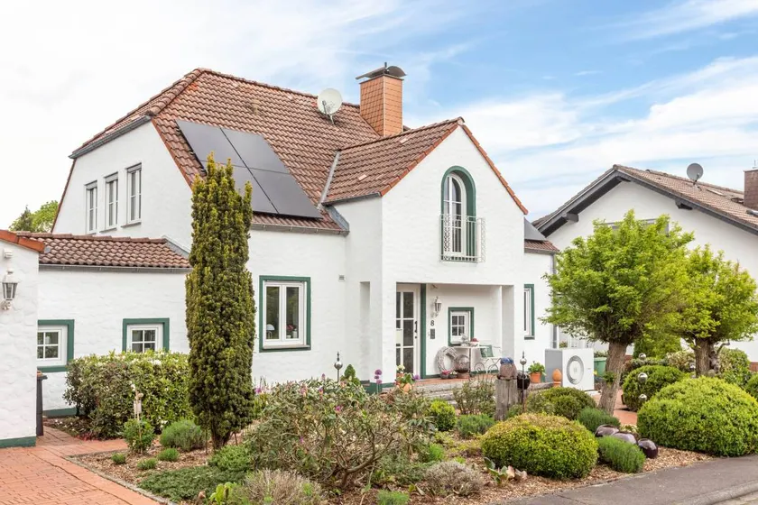 Beautiful flat with terrace, garden & barbeque | Garden view | Dogs allowed - Image 1
