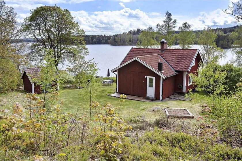 Holiday home with BBQ & sauna | Sea view - Image 1