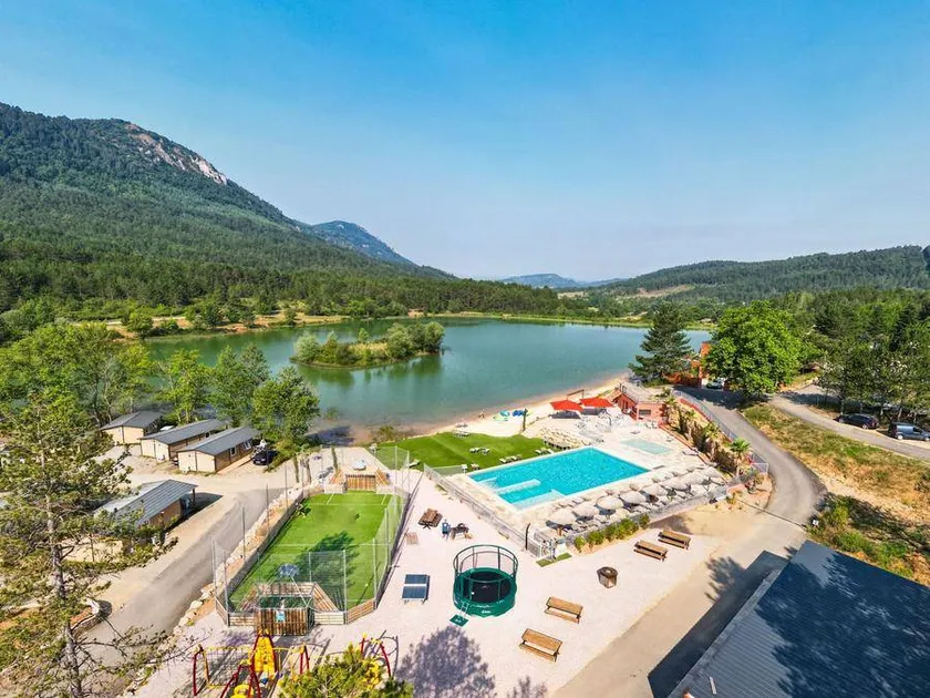 Children-friendly lovely villa with terrace & heated pool | Pets allowed - Image 1