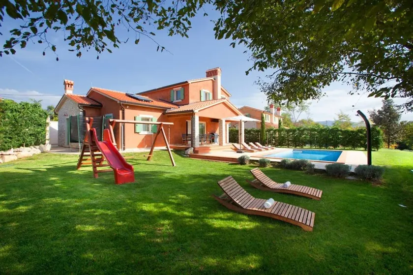 Kinderfreundliche wunderschöne Villa mit privatem Pool, Grill und Terrasse - Image 1