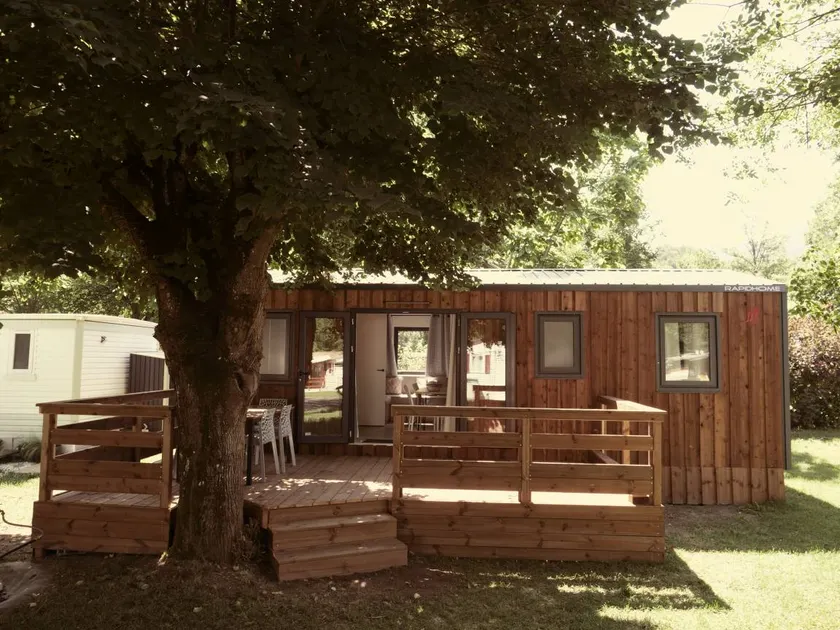 Chalet am Fuße des Beille-Plateaus, Naturcampingplatz am Fluss - Image 1