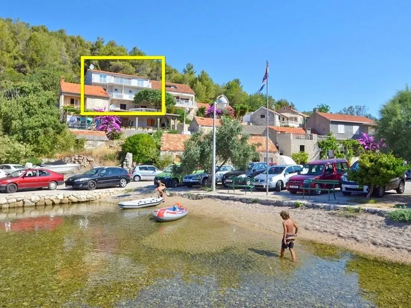 Holiday apartment with garden & terrace - Image 1