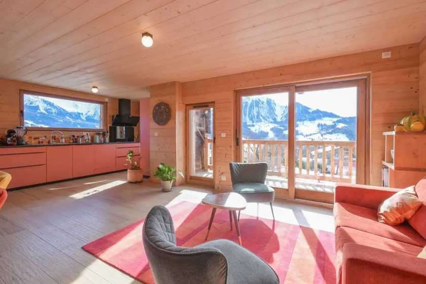 Apartment in Chalet L'Albert with Mountain View, Balcony, and Private Terrace - Image 1