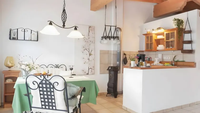 Ferienwohnung mit Pool, Grill und Garten | Meerblick - Image 1
