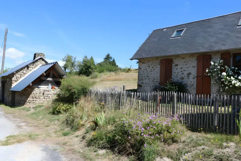 Maison avec terrasse, jardin et barbecue | Vue jardin - Image 1