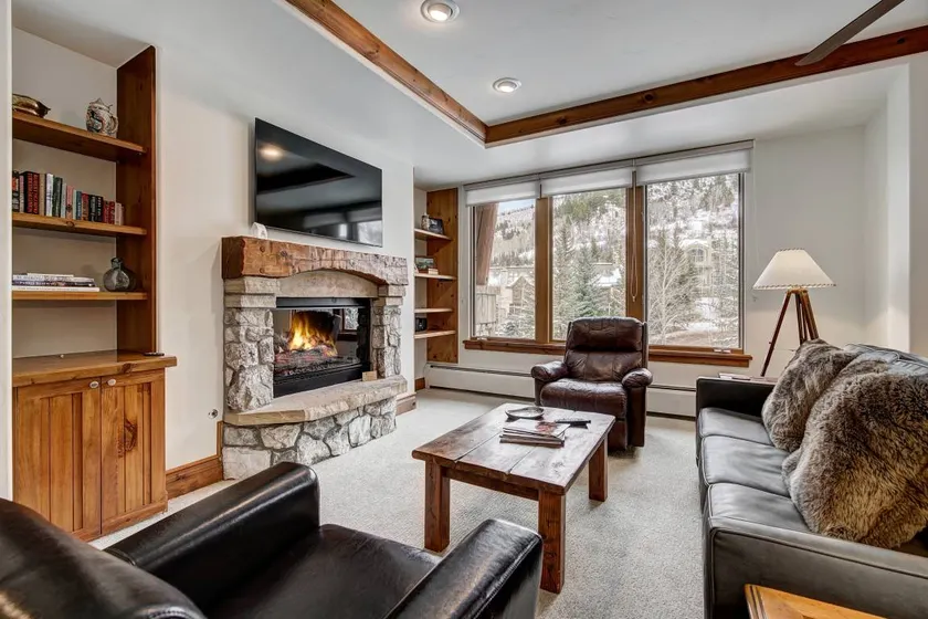 Charmant appartement en copropriété entièrement équipé avec terrasse et jacuzzi | Près des pistes de ski - Image 1
