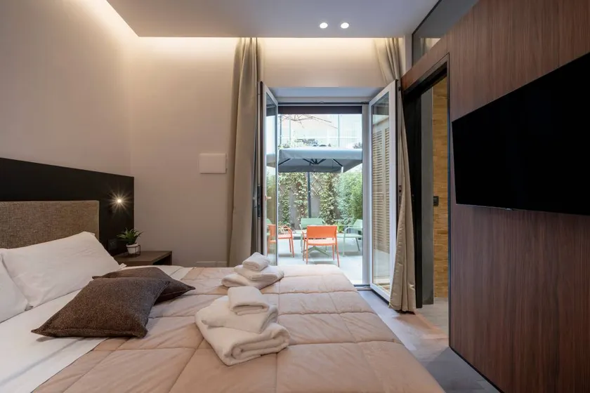 Ferienwohnung in einem Hotel '4 Season Cognetti Room 4' mit privatem Garten, Wi-Fi und Klimaanlage - Image 1