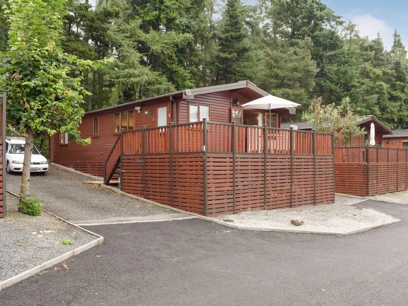 Family-friendly cottage with garden | River view - Image 1